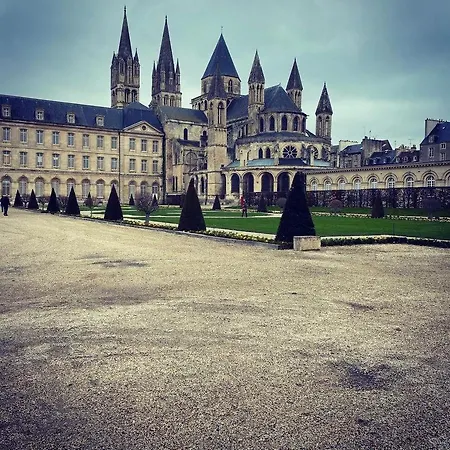 Banyo, 1p Proche Centre